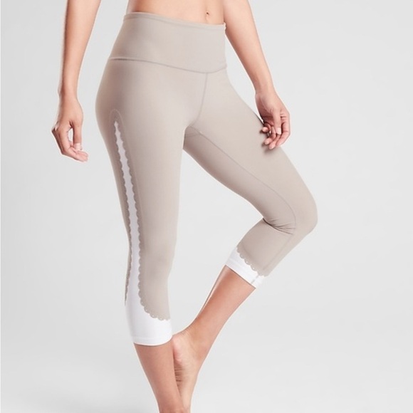 Athleta Pants - Athleta Tan and White Leggings High Waist elation scallop capri size small